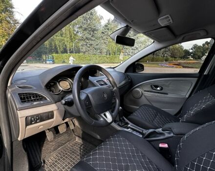 Рено Меган 2010 в Полтаве на Automoto.ua Черный Рено Меган, объемом двигателя 1.5 л и пробегом 280 тыс. км за 6300 $, фото 10 на Automoto.ua