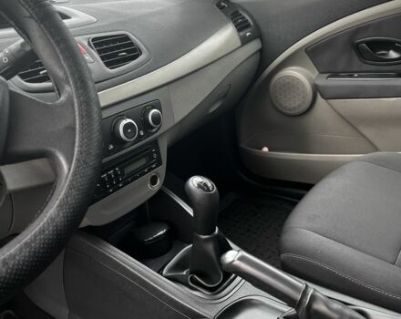 Чорний Рено Меган, об'ємом двигуна 1.6 л та пробігом 199 тис. км за 5500 $, фото 10 на Automoto.ua