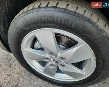 Чорний Рено Меган, об'ємом двигуна 1.6 л та пробігом 244 тис. км за 7400 $, фото 27 на Automoto.ua