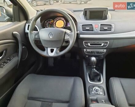 Чорний Рено Меган, об'ємом двигуна 1.6 л та пробігом 244 тис. км за 7400 $, фото 47 на Automoto.ua