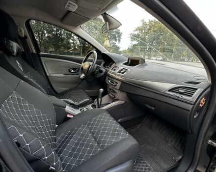 Рено Меган 2010 в Полтаве на Automoto.ua Черный Рено Меган, объемом двигателя 1.5 л и пробегом 280 тыс. км за 6300 $, фото 8 на Automoto.ua