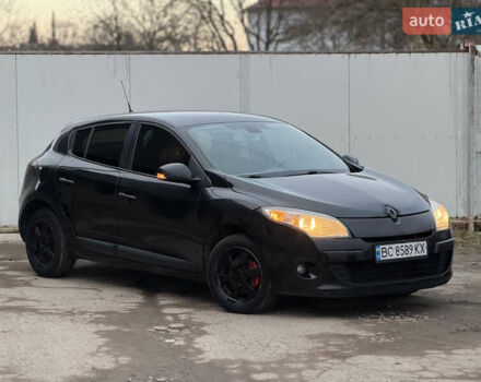 Черный Рено Меган, объемом двигателя 1.6 л и пробегом 300 тыс. км за 4250 $, фото 10 на Automoto.ua