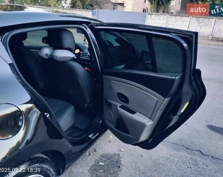 Чорний Рено Меган, об'ємом двигуна 1.6 л та пробігом 187 тис. км за 7300 $, фото 11 на Automoto.ua