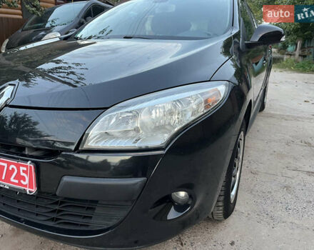Чорний Рено Меган, об'ємом двигуна 1.6 л та пробігом 225 тис. км за 7150 $, фото 4 на Automoto.ua