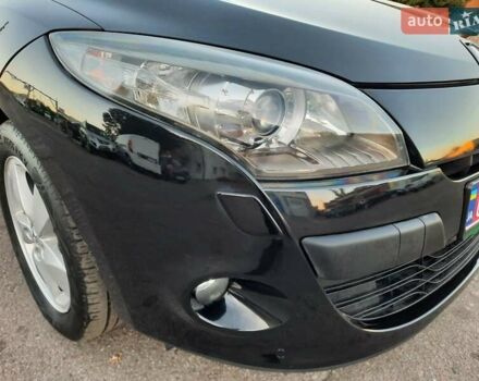 Чорний Рено Меган, об'ємом двигуна 1.6 л та пробігом 244 тис. км за 7400 $, фото 17 на Automoto.ua