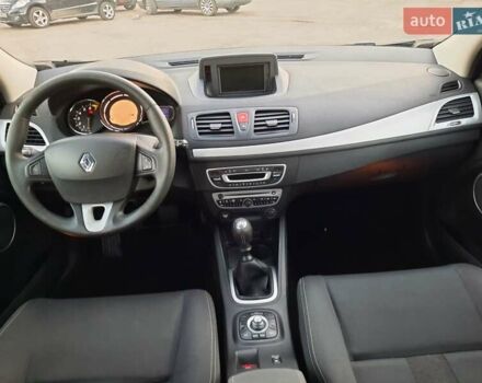 Чорний Рено Меган, об'ємом двигуна 1.6 л та пробігом 244 тис. км за 7400 $, фото 49 на Automoto.ua