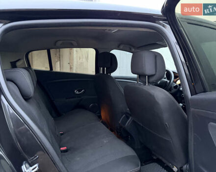 Черный Рено Меган, объемом двигателя 1.6 л и пробегом 300 тыс. км за 4250 $, фото 26 на Automoto.ua