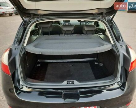 Чорний Рено Меган, об'ємом двигуна 1.6 л та пробігом 244 тис. км за 7400 $, фото 65 на Automoto.ua