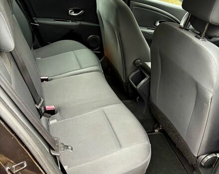 Чорний Рено Меган, об'ємом двигуна 1.6 л та пробігом 212 тис. км за 7500 $, фото 7 на Automoto.ua