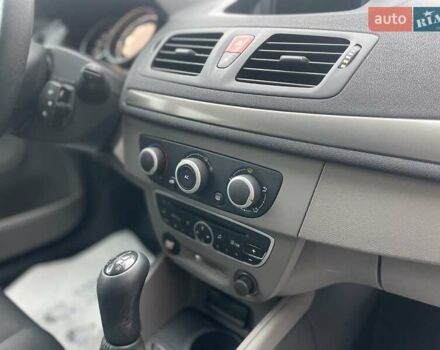 Черный Рено Меган, объемом двигателя 1.6 л и пробегом 108 тыс. км за 8000 $, фото 58 на Automoto.ua