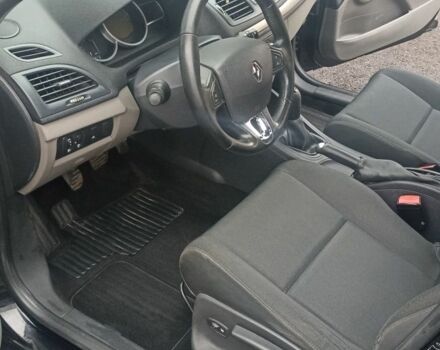 Черный Рено Меган, объемом двигателя 0 л и пробегом 295 тыс. км за 5300 $, фото 13 на Automoto.ua