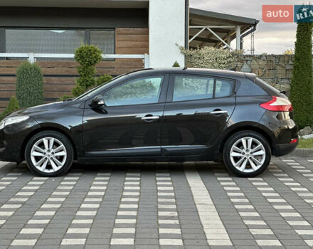 Рено Меган 2011 в Стрые на Automoto.ua Черный Рено Меган, объемом двигателя 1.6 л и пробегом 255 тыс. км за 6950 $, фото 3 на Automoto.ua