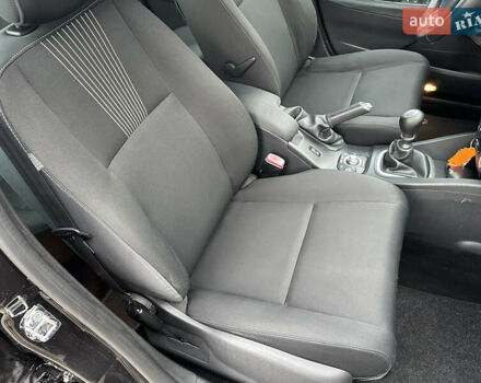 Рено Меган 2011 в Стрые на Automoto.ua Черный Рено Меган, объемом двигателя 1.6 л и пробегом 255 тыс. км за 6950 $, фото 89 на Automoto.ua