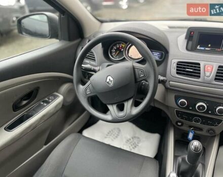 Черный Рено Меган, объемом двигателя 1.6 л и пробегом 108 тыс. км за 8000 $, фото 11 на Automoto.ua