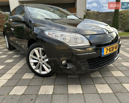 Рено Меган 2011 в Стрые на Automoto.ua Черный Рено Меган, объемом двигателя 1.6 л и пробегом 255 тыс. км за 6950 $, фото 27 на Automoto.ua