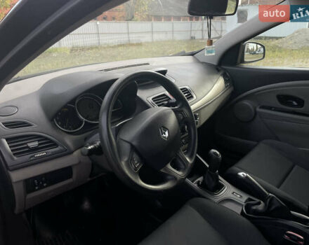 Черный Рено Меган, объемом двигателя 1.5 л и пробегом 128 тыс. км за 5800 $, фото 12 на Automoto.ua