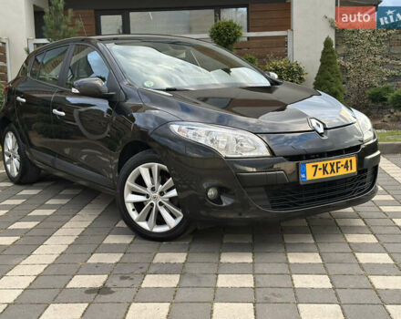 Рено Меган 2011 в Стрые на Automoto.ua Черный Рено Меган, объемом двигателя 1.6 л и пробегом 255 тыс. км за 6950 $, фото 24 на Automoto.ua