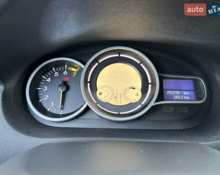 Рено Меган 2011 в Стрые на Automoto.ua Черный Рено Меган, объемом двигателя 1.6 л и пробегом 255 тыс. км за 6950 $, фото 78 на Automoto.ua