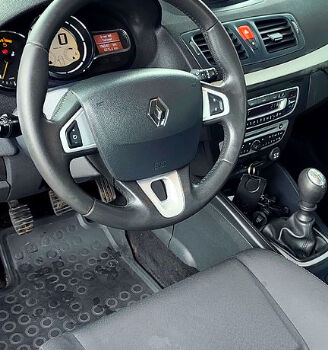 Черный Рено Меган, объемом двигателя 1.5 л и пробегом 196 тыс. км за 7250 $, фото 9 на Automoto.ua