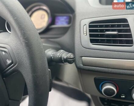 Черный Рено Меган, объемом двигателя 1.6 л и пробегом 108 тыс. км за 8000 $, фото 14 на Automoto.ua