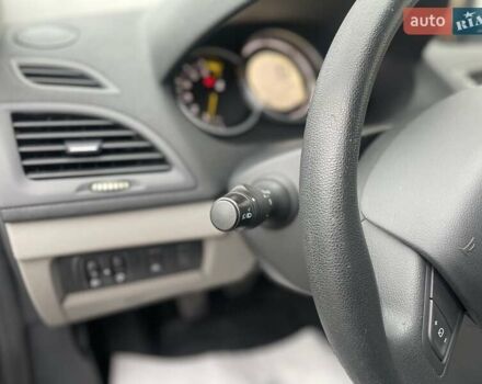 Черный Рено Меган, объемом двигателя 1.6 л и пробегом 108 тыс. км за 8000 $, фото 13 на Automoto.ua