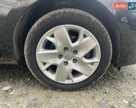 Черный Рено Меган, объемом двигателя 1.6 л и пробегом 108 тыс. км за 8000 $, фото 30 на Automoto.ua