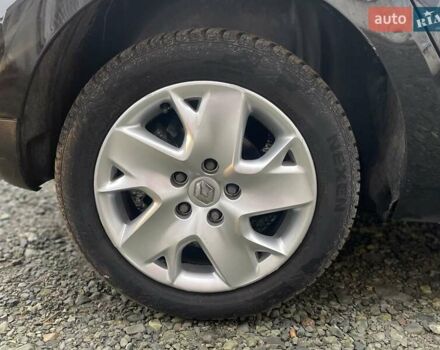 Черный Рено Меган, объемом двигателя 1.6 л и пробегом 108 тыс. км за 8000 $, фото 33 на Automoto.ua