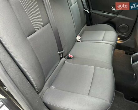 Рено Меган 2011 в Стрые на Automoto.ua Черный Рено Меган, объемом двигателя 1.6 л и пробегом 255 тыс. км за 6950 $, фото 104 на Automoto.ua