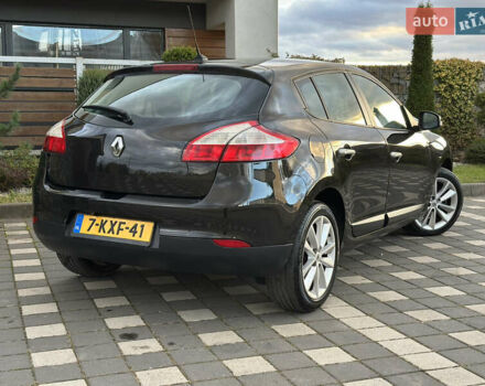 Рено Меган 2011 в Стрые на Automoto.ua Черный Рено Меган, объемом двигателя 1.6 л и пробегом 255 тыс. км за 6950 $, фото 31 на Automoto.ua