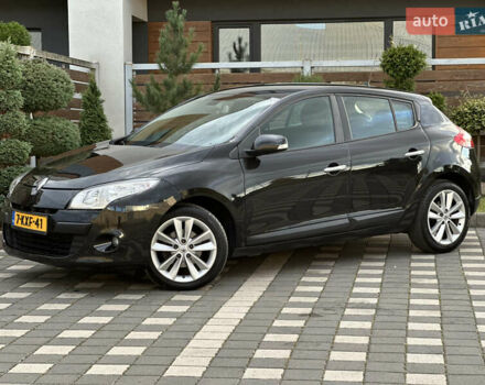 Рено Меган 2011 в Стрые на Automoto.ua Черный Рено Меган, объемом двигателя 1.6 л и пробегом 255 тыс. км за 6950 $, фото 6 на Automoto.ua