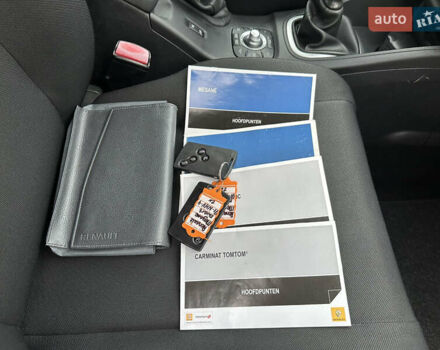 Рено Меган 2011 в Стрые на Automoto.ua Черный Рено Меган, объемом двигателя 1.6 л и пробегом 255 тыс. км за 6950 $, фото 119 на Automoto.ua