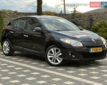 Рено Меган 2011 в Стрые на Automoto.ua Черный Рено Меган, объемом двигателя 1.6 л и пробегом 255 тыс. км за 6950 $, фото 41 на Automoto.ua