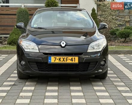 Рено Меган 2011 в Стрые на Automoto.ua Черный Рено Меган, объемом двигателя 1.6 л и пробегом 255 тыс. км за 6950 $, фото 45 на Automoto.ua
