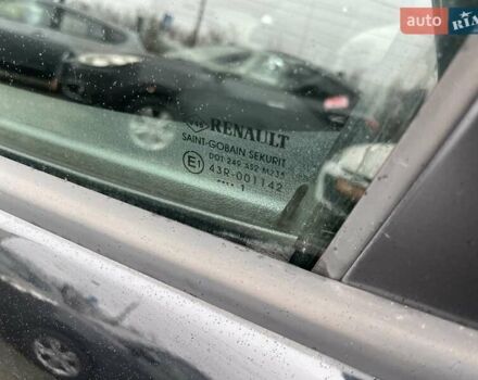 Черный Рено Меган, объемом двигателя 1.6 л и пробегом 108 тыс. км за 8000 $, фото 25 на Automoto.ua