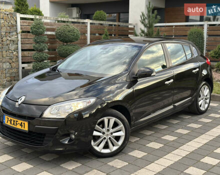 Рено Меган 2011 в Стрые на Automoto.ua Черный Рено Меган, объемом двигателя 1.6 л и пробегом 255 тыс. км за 6950 $, фото 39 на Automoto.ua