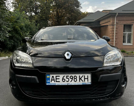 Рено Меган 2011 в Днепре (Днепропетровске) на Automoto.ua Черный Рено Меган, объемом двигателя 1.5 л и пробегом 179 тыс. км за 6499 $, фото 1 на Automoto.ua