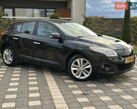 Рено Меган 2011 в Стрые на Automoto.ua Черный Рено Меган, объемом двигателя 1.6 л и пробегом 255 тыс. км за 6950 $, фото 26 на Automoto.ua