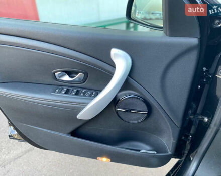 Черный Рено Меган, объемом двигателя 1.46 л и пробегом 270 тыс. км за 7300 $, фото 34 на Automoto.ua