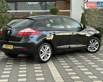 Рено Меган 2011 в Стрые на Automoto.ua Черный Рено Меган, объемом двигателя 1.6 л и пробегом 255 тыс. км за 6950 $, фото 30 на Automoto.ua