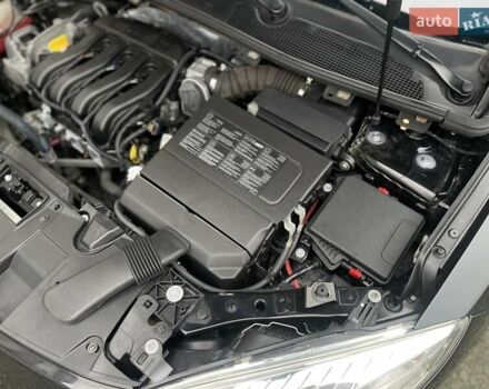 Черный Рено Меган, объемом двигателя 1.6 л и пробегом 108 тыс. км за 8000 $, фото 43 на Automoto.ua