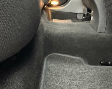 Рено Меган 2011 в Стрые на Automoto.ua Черный Рено Меган, объемом двигателя 1.6 л и пробегом 255 тыс. км за 6950 $, фото 107 на Automoto.ua