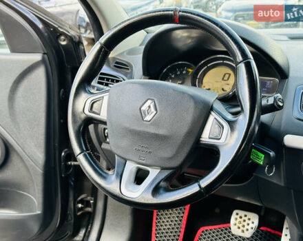 Черный Рено Меган, объемом двигателя 1.6 л и пробегом 250 тыс. км за 6500 $, фото 19 на Automoto.ua