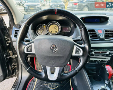 Черный Рено Меган, объемом двигателя 1.6 л и пробегом 250 тыс. км за 6500 $, фото 25 на Automoto.ua