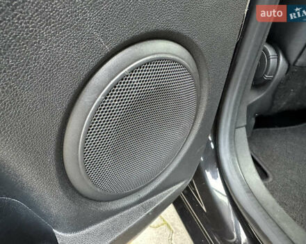 Рено Меган 2011 в Стрые на Automoto.ua Черный Рено Меган, объемом двигателя 1.6 л и пробегом 255 тыс. км за 6950 $, фото 97 на Automoto.ua