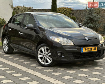 Рено Меган 2011 в Стрые на Automoto.ua Черный Рено Меган, объемом двигателя 1.6 л и пробегом 255 тыс. км за 6950 $, фото 42 на Automoto.ua