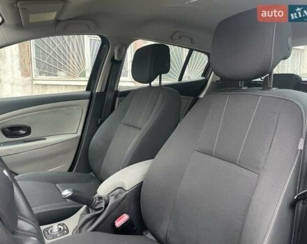 Черный Рено Меган, объемом двигателя 1.6 л и пробегом 108 тыс. км за 8000 $, фото 53 на Automoto.ua