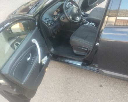 Черный Рено Меган, объемом двигателя 1.5 л и пробегом 220 тыс. км за 7000 $, фото 1 на Automoto.ua