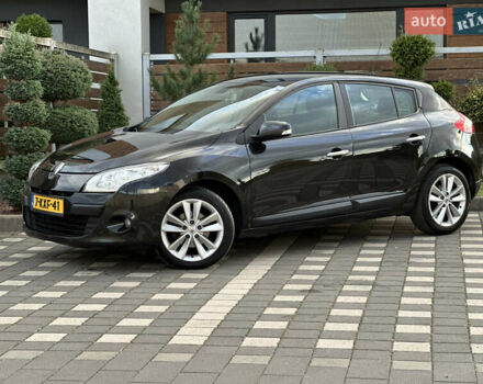 Рено Меган 2011 в Стрые на Automoto.ua Черный Рено Меган, объемом двигателя 1.6 л и пробегом 255 тыс. км за 6950 $, фото 9 на Automoto.ua