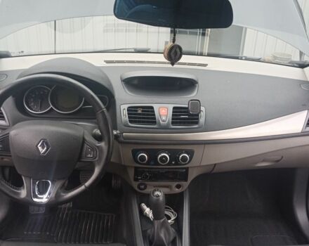 Черный Рено Меган, объемом двигателя 0 л и пробегом 295 тыс. км за 5300 $, фото 14 на Automoto.ua