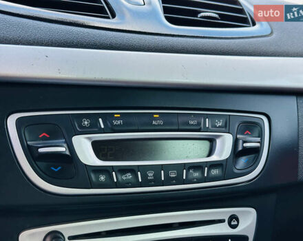 Черный Рено Меган, объемом двигателя 1.6 л и пробегом 250 тыс. км за 6500 $, фото 27 на Automoto.ua